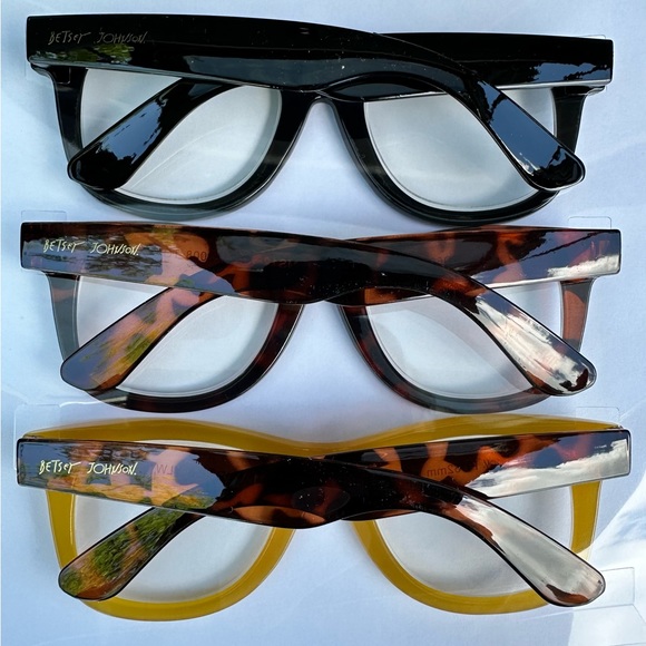 Betsy Johnson ๐ Retro Thick/Chunky Reading Glasses 1.5, 2.0 or 2.5 select size - Picture 3 of 4